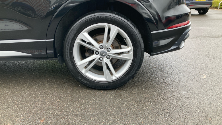 Audi Q3 35 TDI S Line 5dr S Tronic Diesel Estate